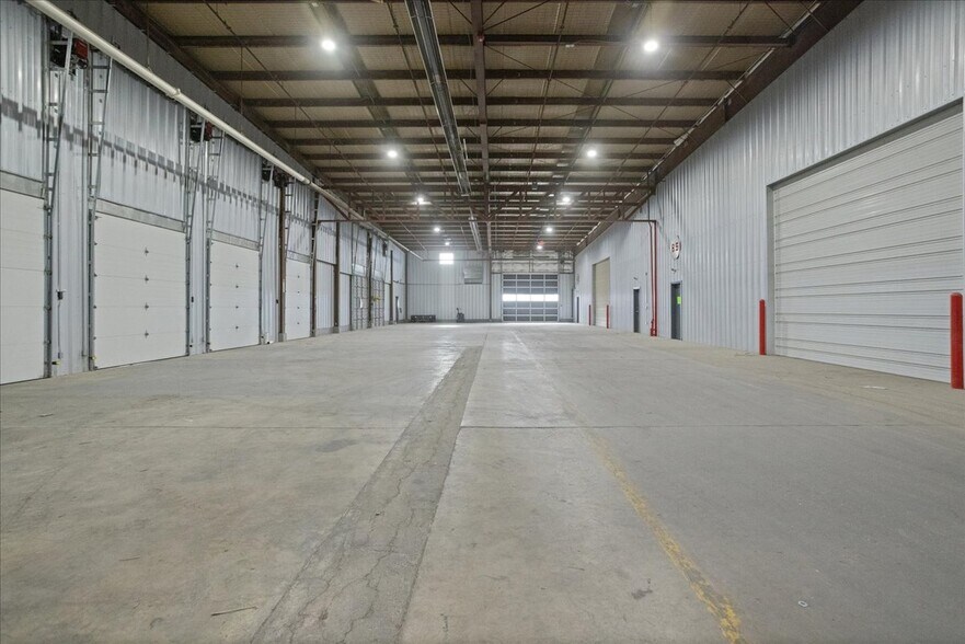 More Photos Of 1938 Wyott Dr, Cheyenne Warehouse For Lease
