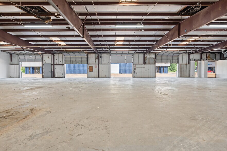 More Photos Of 1500 Brittmoore Rd, Houston Warehouse For Lease