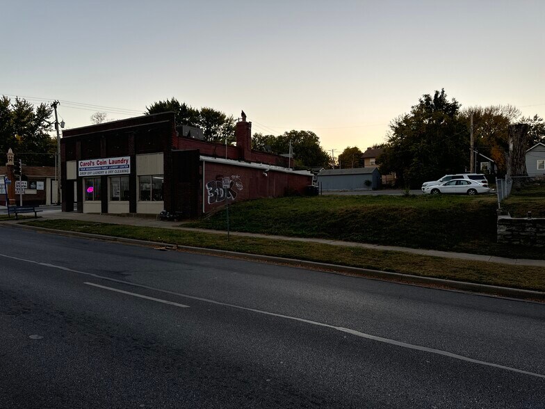 More Photos Of 1422 E 55th St, Kansas City General Retail For Sale