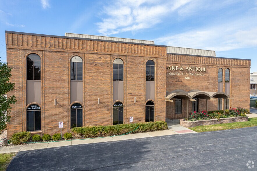 More Photos Of 2208 Midwest Rd, Oak Brook Office For Lease