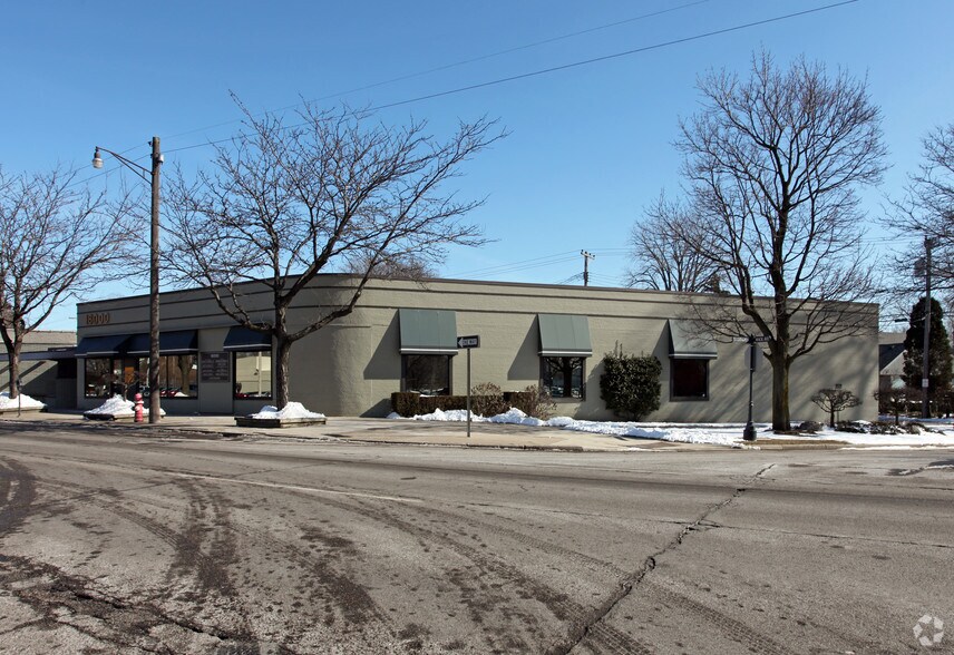 More Photos Of 18000 Mack Ave, Grosse Pointe Park Office Residential For Lease