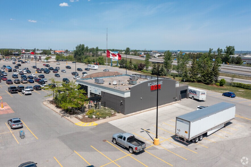 More Photos Of 35 Mapleview Dr W, Barrie Unknown For Lease