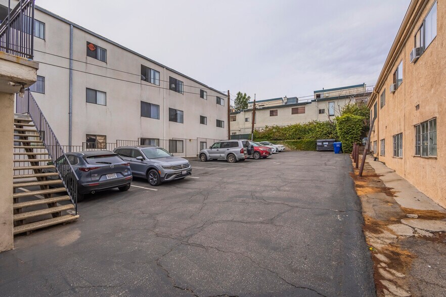 More Photos Of 4331 Eagle Rock Blvd, Los Angeles Apartments For Sale