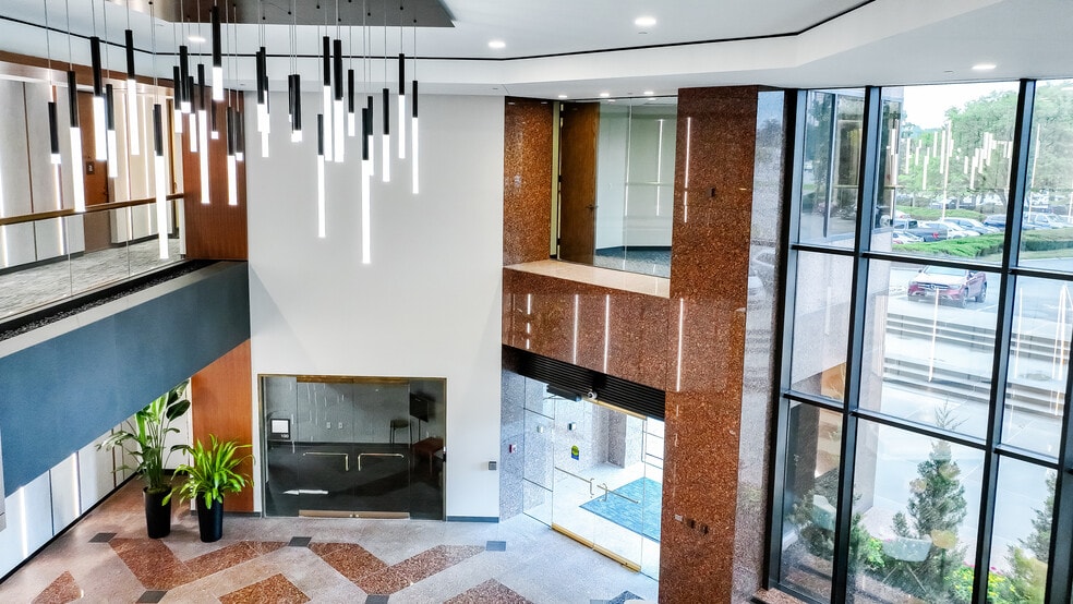 More Photos Of 7300 W 110th St, Overland Park Office For Sale