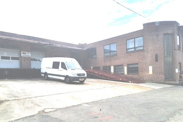 More Photos Of 150 Roosevelt Dr, Derby Manufacturing For Sale