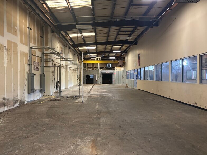 More Photos Of 2201 Mechanic St, Charleston Warehouse For Lease