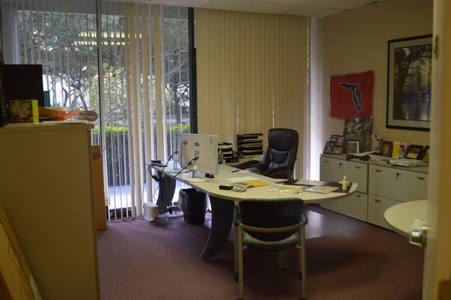 More Photos Of 6000 Park of Commerce Blvd, Boca Raton Distribution For Lease