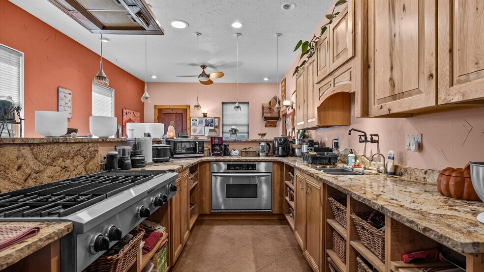 More Photos Of 41990 Cottonwood Creek Rd, Crawford Apartments For Sale