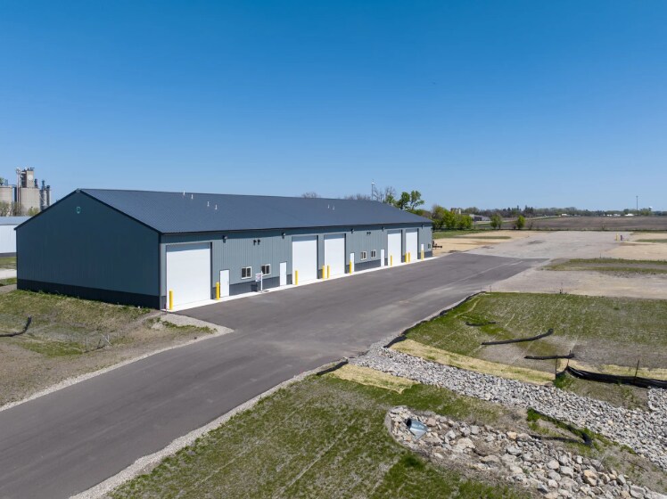 More Photos Of 700 Armstrong Dr, Fairmont Service For Sale