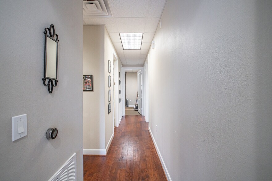 More Photos Of 2219 Sawdust Rd, The Woodlands Medical For Sale