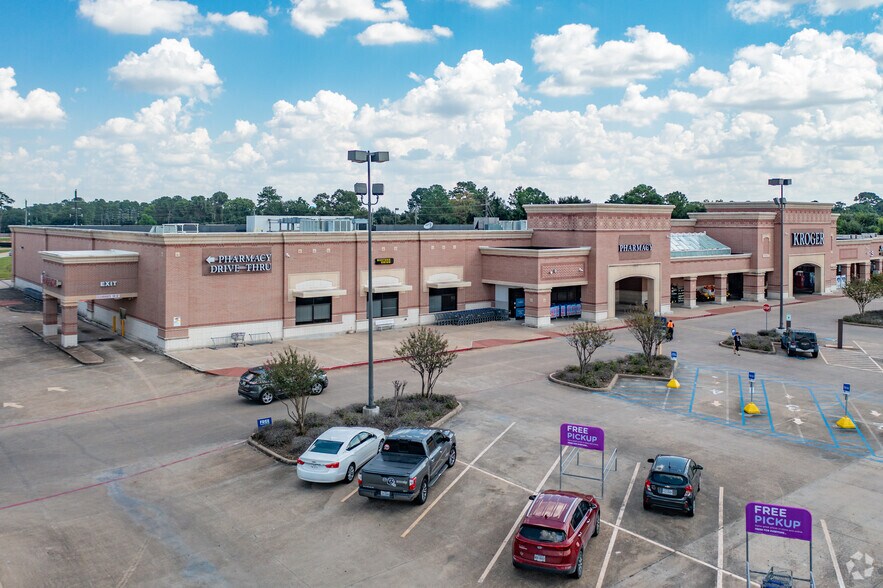 More Photos Of 12120-12234 Jones Rd, Houston Unknown For Lease
