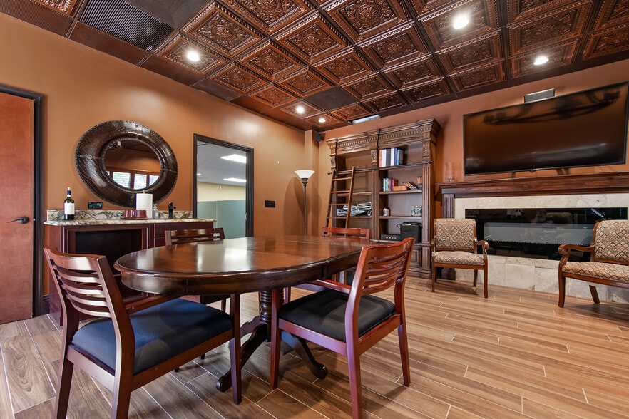 More Photos Of 2725 Center Pl, Melbourne Research And Development For Sale