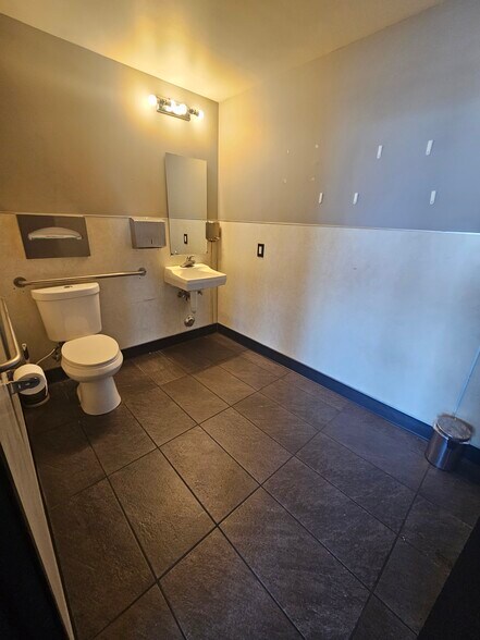 More Photos Of 49-91 Dempsey Rd, Milpitas Unknown For Lease