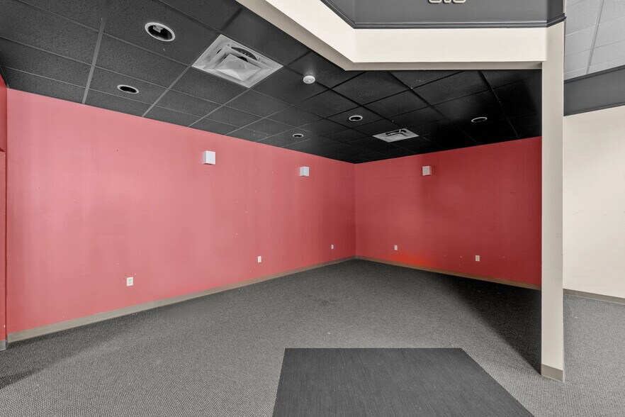 More Photos Of 1699 N Temple Ave, Starke Freestanding For Sale