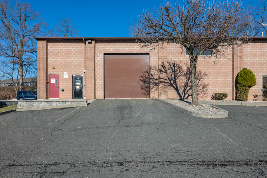 Primary Photo Of 351 Spook Rock Rd, Suffern Warehouse For Lease