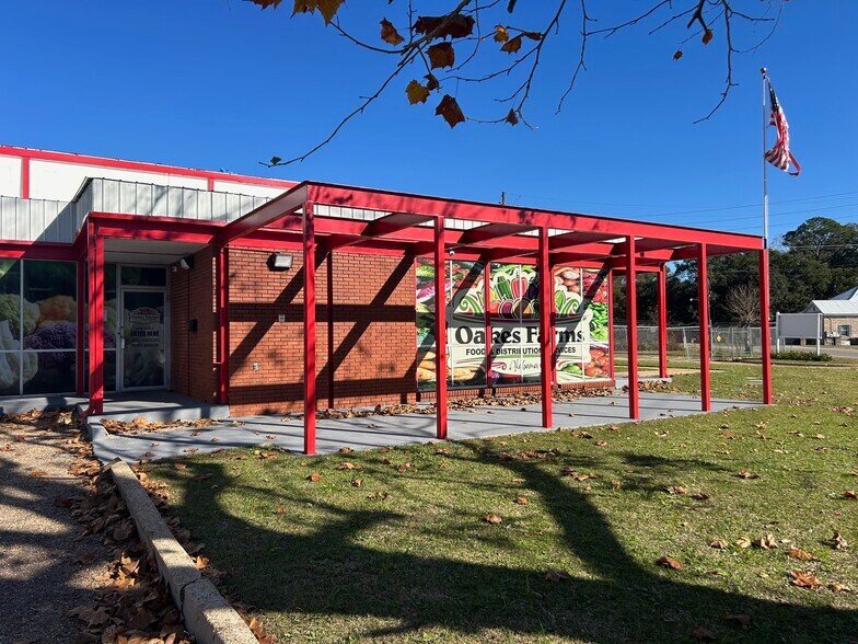 More Photos Of 100 N Bessemer Ave, Mobile Service For Lease