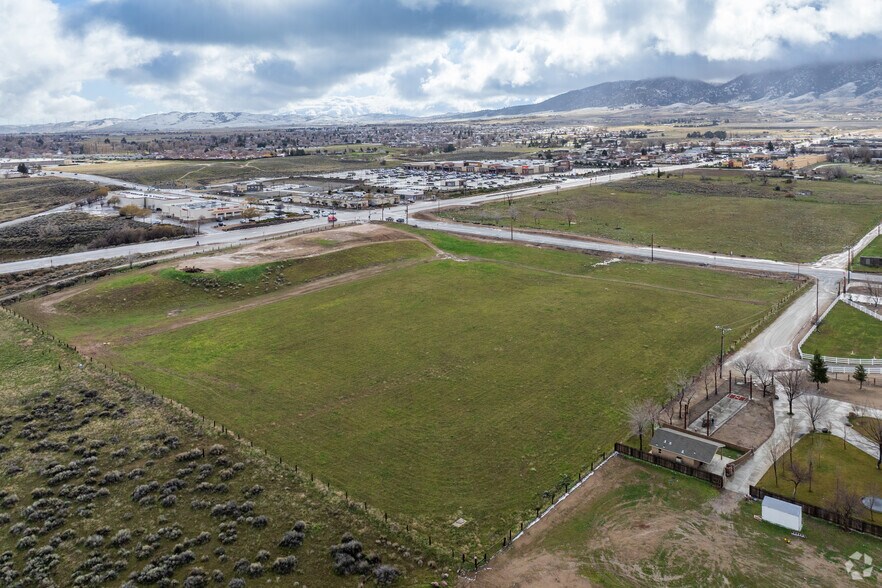 More Photos Of 21501 Tucker Rd, Tehachapi Land For Sale