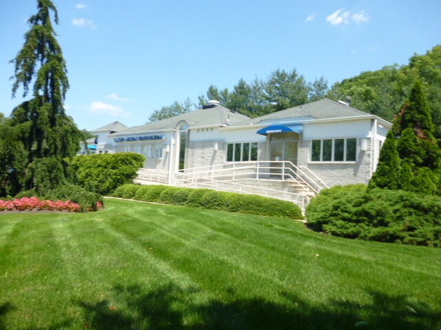 More Photos Of 74 N Route 9, Marlboro Medical For Lease