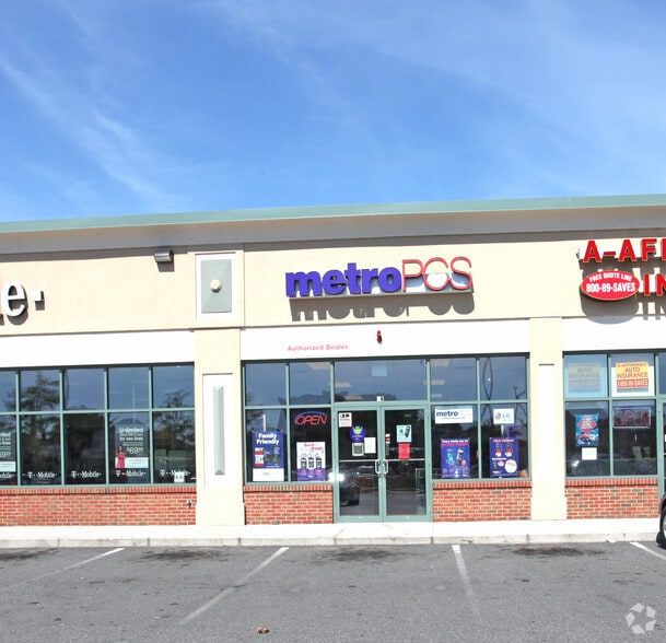 More Photos Of 3-9 Everett St, Revere Unknown For Lease