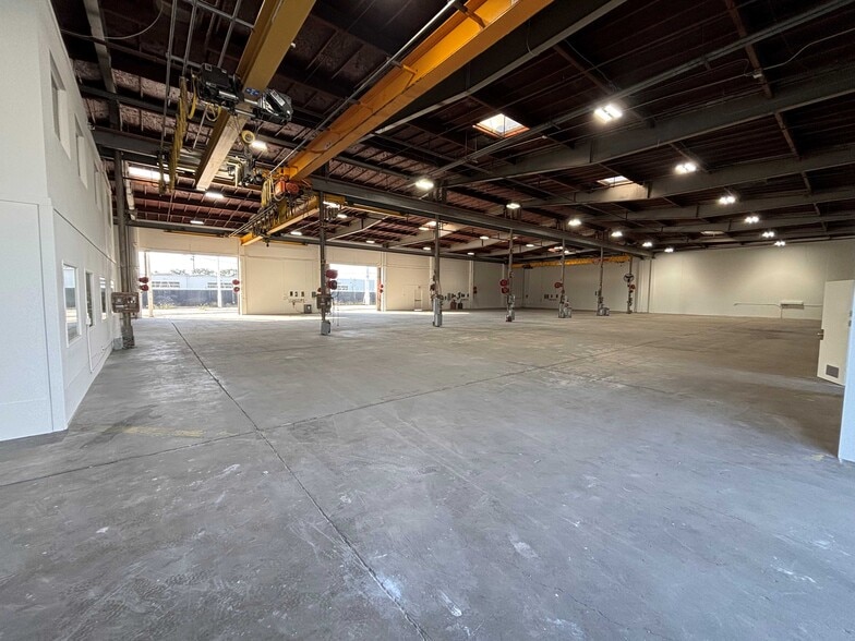 More Photos Of 18071 Mount Washington St, Fountain Valley Warehouse For Lease