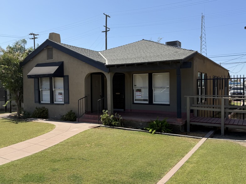 Primary Photo Of 303 Truxtun Ave, Bakersfield Office For Lease