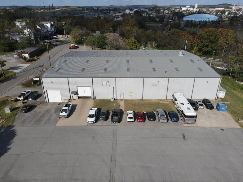 More Photos Of 121 Duluth Ave, Nashville Warehouse For Sale