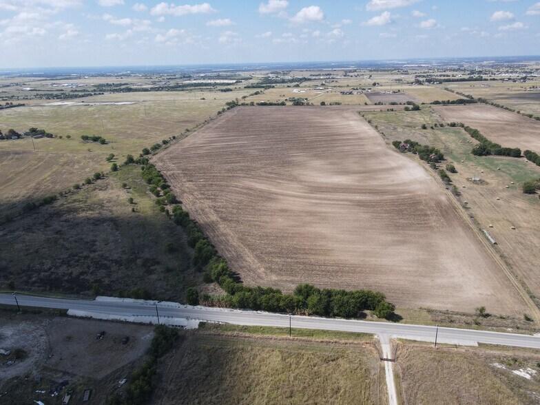 More Photos Of 601 County Road 375, Jarrell Land For Sale