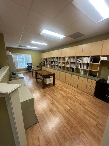 More Photos Of 267 W Wieuca Rd NE, Atlanta Office For Sale