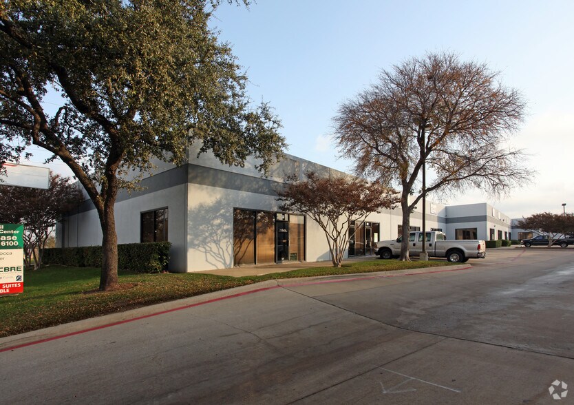 More Photos Of 11056 Shady Trl, Dallas Unknown For Lease