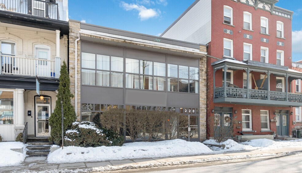 More Photos Of 109 Murray St, Ottawa Office For Lease