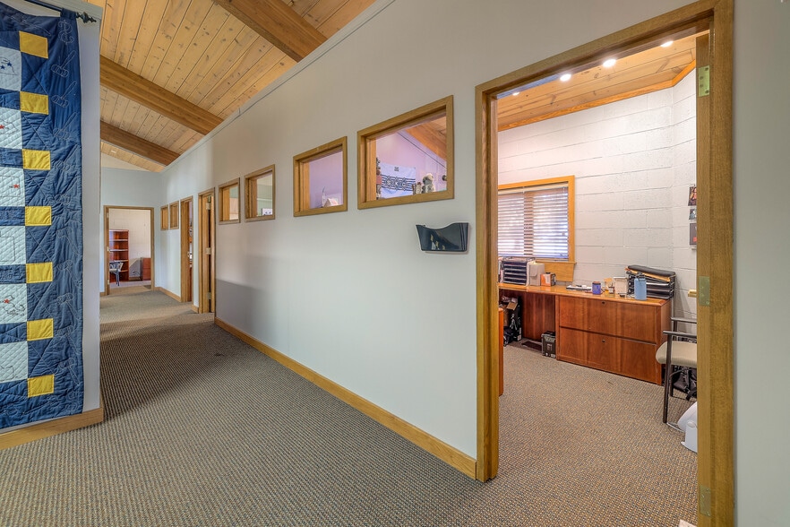 More Photos Of 8880 Ballentine St, Overland Park Office For Sale