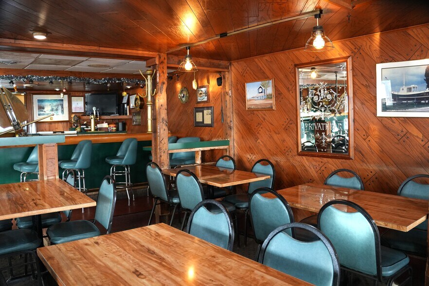 More Photos Of 7707 Dyke Rd, Fair Haven Sports And Entertainment For Sale