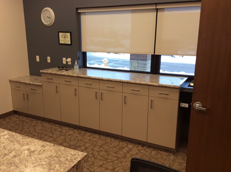 More Photos Of 3151 S Service Dr, Red Wing Storefront Retail Office For Lease