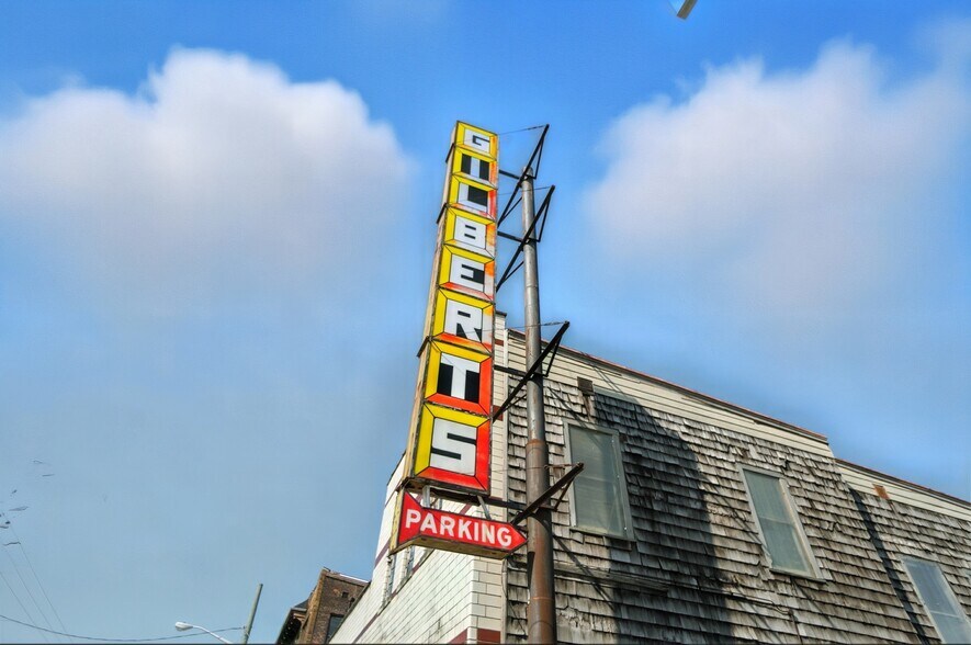 More Photos Of 6105-6117 Vine St, Cincinnati Storefront Retail Residential For Sale