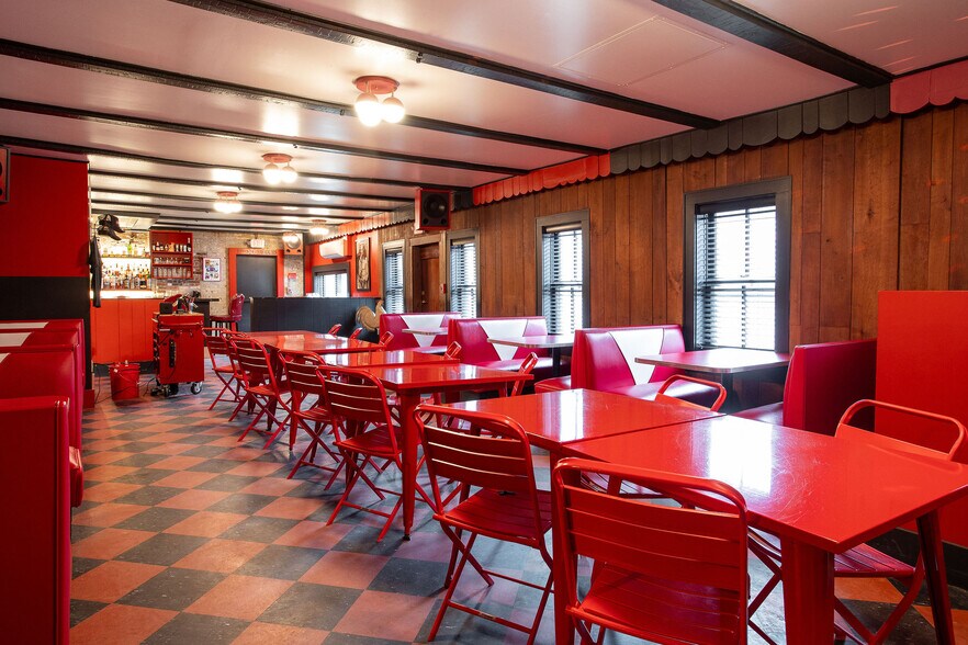 More Photos Of 264 Hillsdale Rd, Egremont Sports And Entertainment For Sale