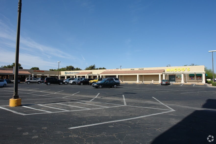 More Photos Of 2585 E Flamingo Rd, Las Vegas Unknown For Lease