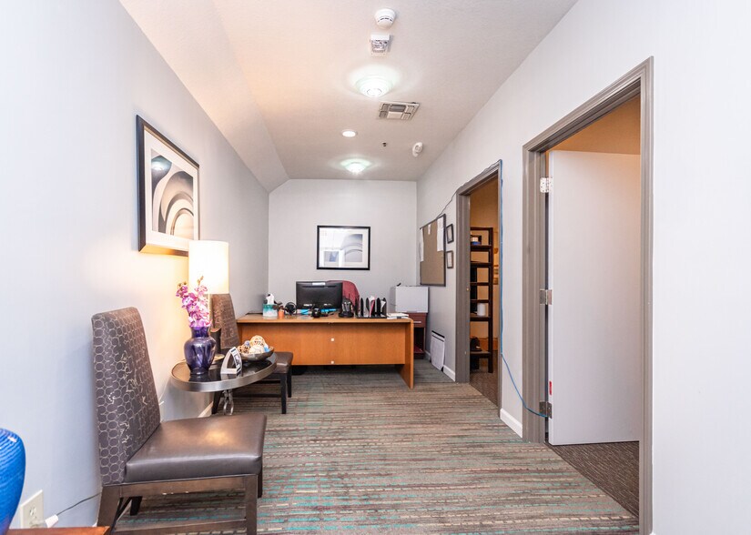 More Photos Of 1530 Howe Ave, Sacramento Hotel For Sale