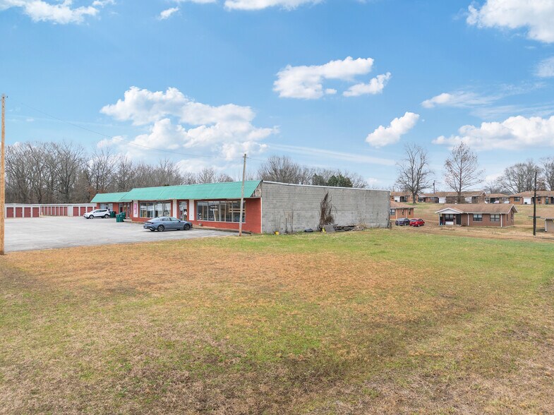 More Photos Of 20310 Main St E, Huntingdon Storefront For Sale