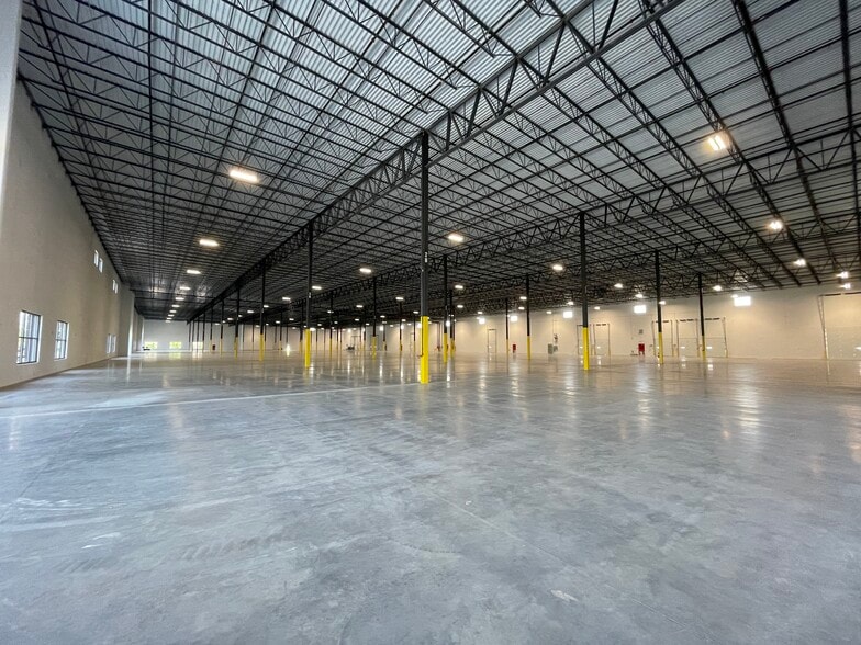 More Photos Of 6777 Crosby Ct, Dublin Distribution For Lease