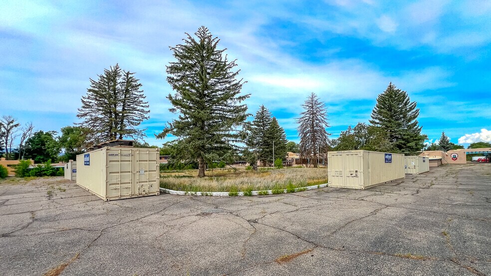 More Photos Of 413 Paseo Del Pueblo Norte, Taos Hotel For Sale