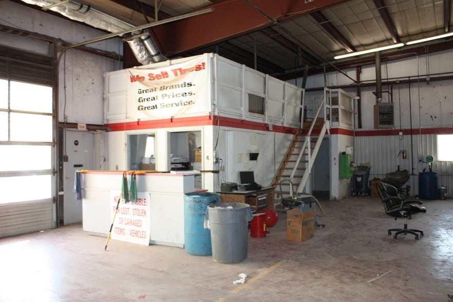 More Photos Of 3915 W Wall St, Midland Auto Dealership For Sale