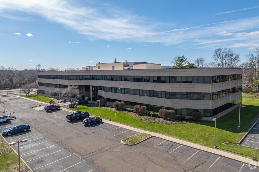 More Photos Of 530 Preston Ave, Meriden Unknown For Lease