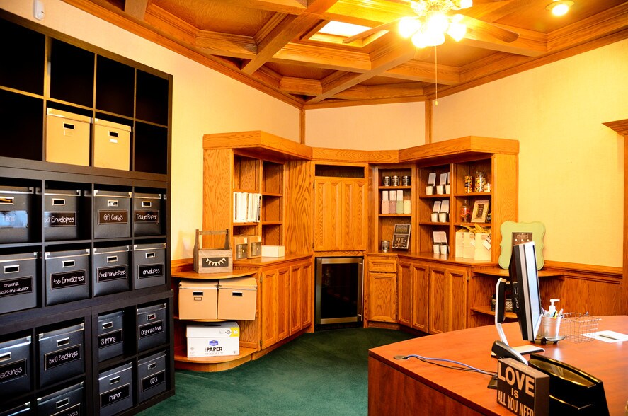 More Photos Of 1510 Poole Blvd, Yuba City Office For Lease