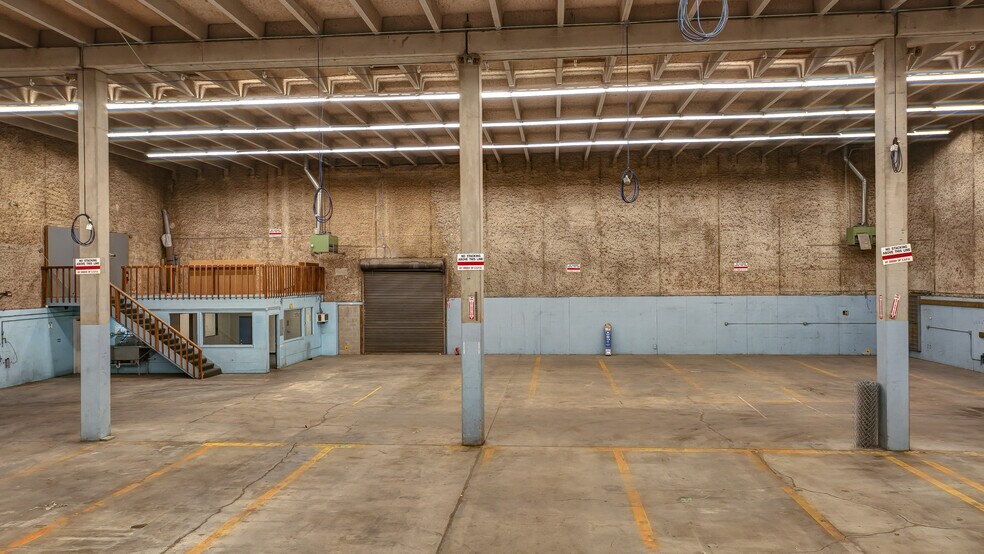 More Photos Of 675 Elkton Dr, Colorado Springs Distribution For Lease