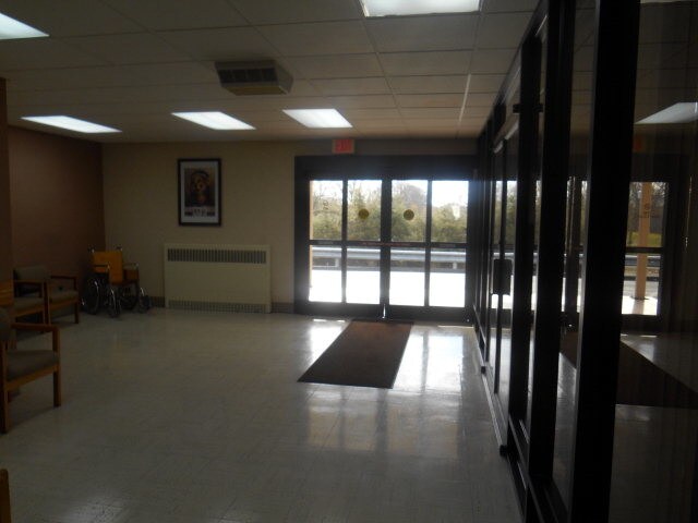 More Photos Of 2401 S Kanawha St, Beckley Medical For Lease