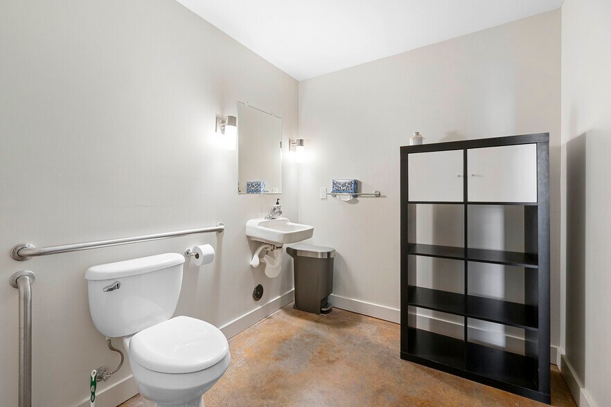 More Photos Of 2805-2817 NE Martin Luther King Blvd, Portland Apartments For Lease