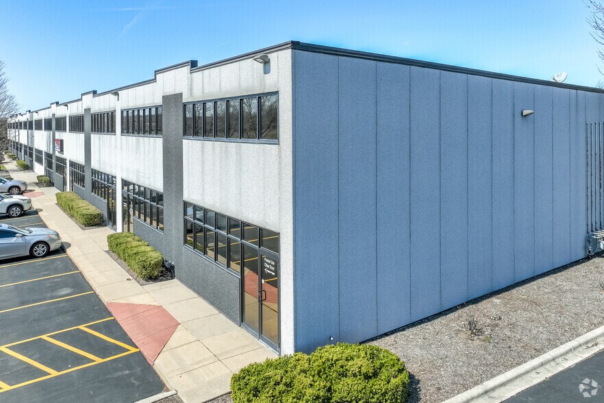 More Photos Of 212 Lindow Ln, Marengo Warehouse For Lease