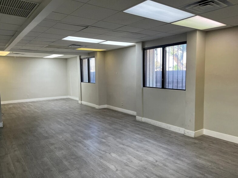 More Photos Of 7509 N 35th Ave, Phoenix Medical For Sale