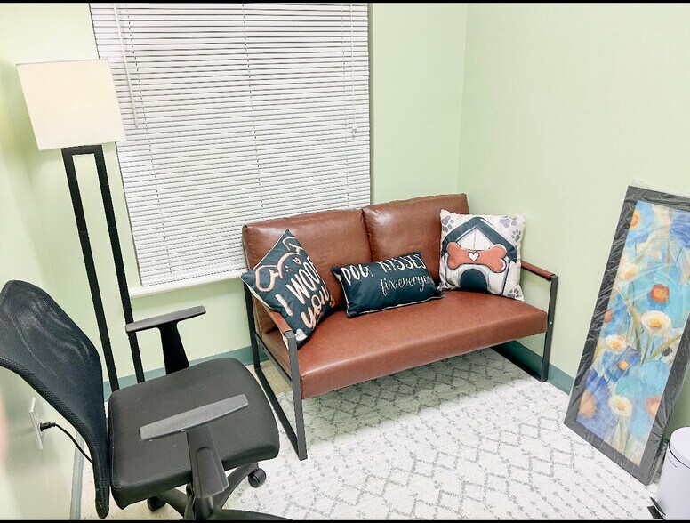 More Photos Of 2025 SW 75th St, Gainesville Medical For Lease