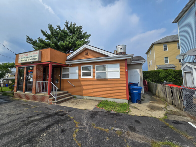 Primary Photo Of 752 Brayton Ave, Fall River Restaurant For Sale